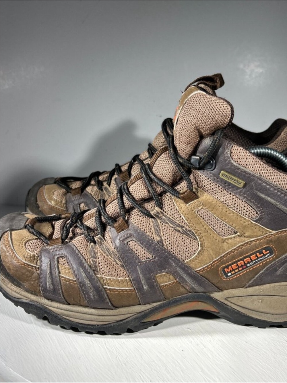 Merrell Men's Brown Waterproof Hiking Boots